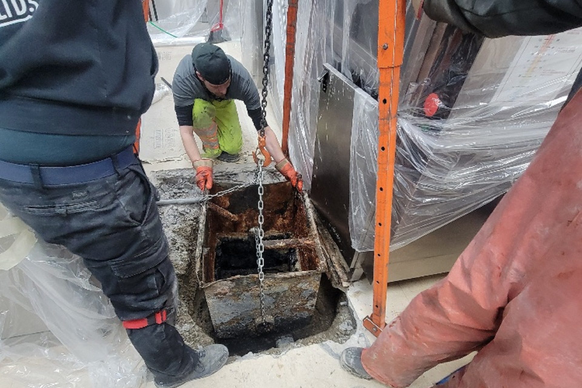 Commercial Grease Trap Install. Grocery Store Service.